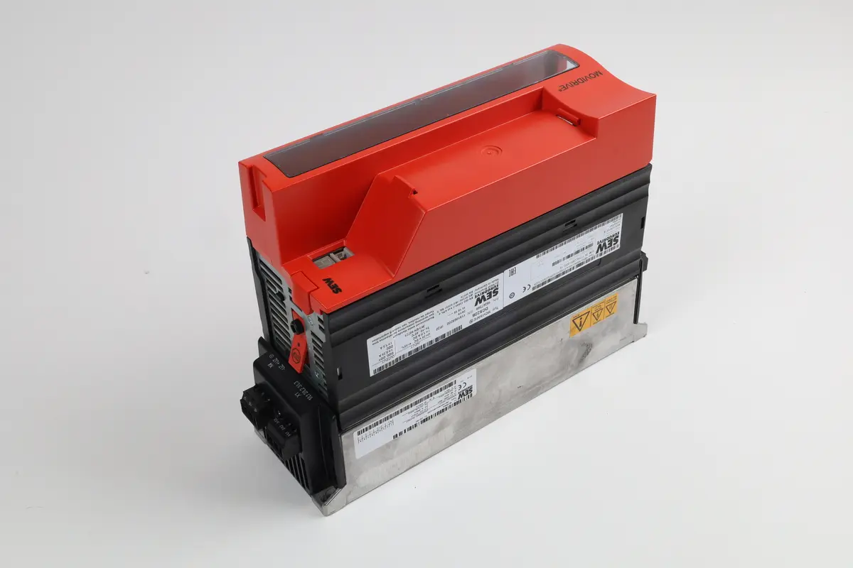 Produktfoto 1 von MDX61B0040-503-4-5TDEH11BDFS22BDCS22B