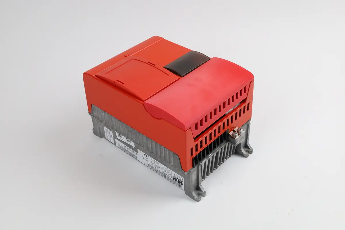 Produktfoto 1 von MOVITRAC 31C015-503-4-00