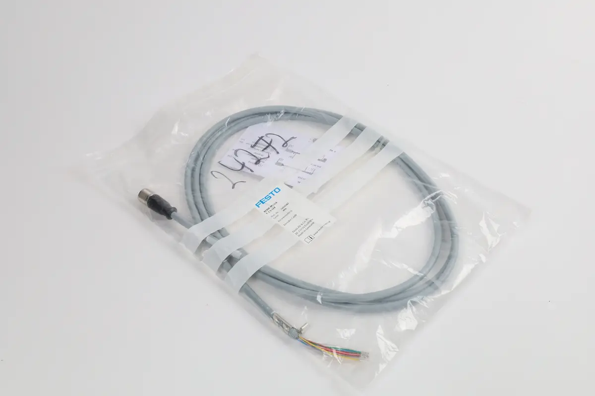 NEBM-M12G8-E-25-LE8