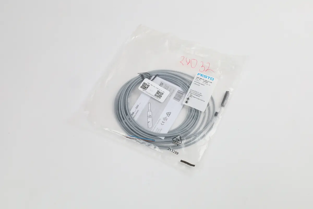 Produktfoto 1 von SME-8M-DS-24V-K-5-OE