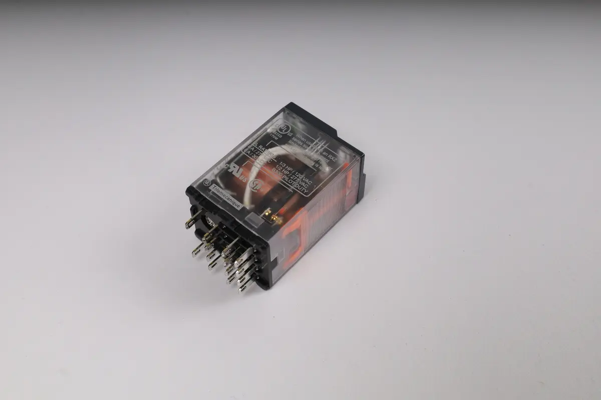 Produktfoto 1 von RXM4AB2F7