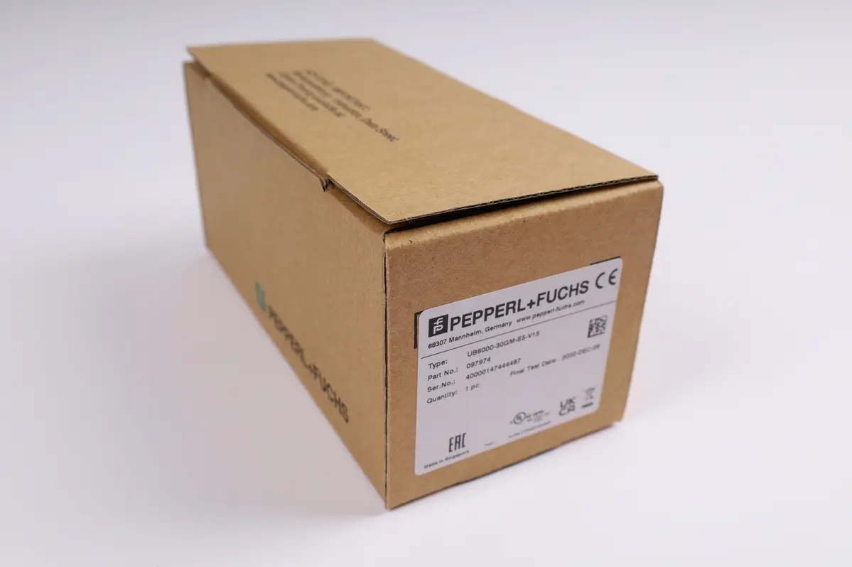 Produktfoto 1 von UB6000-30GM-E5-V15