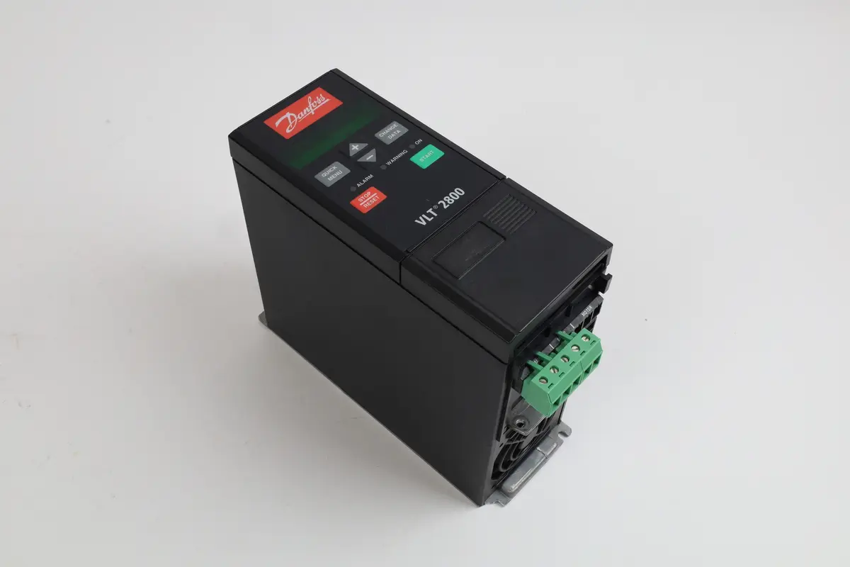 Produktfoto 1 von VLT2811PT4B20STR1DBF00A00