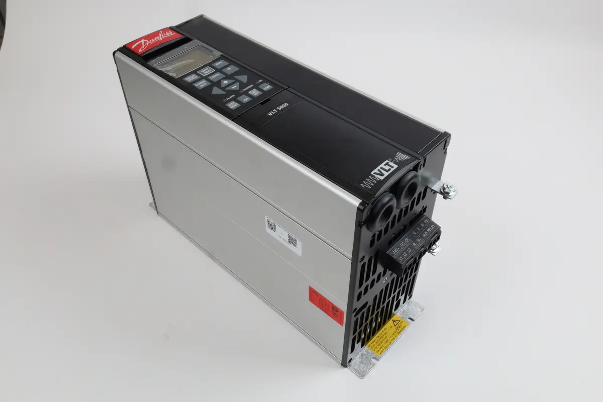 Produktfoto 1 von VLT5006PT5B20STR3DLF00A00C0