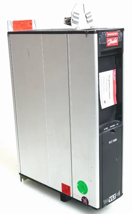 Produktfoto 1 von Danfoss VLT 5000 Frequenzumrichter VLT5004PT5B20STR3DLF00A00 | 175Z0052