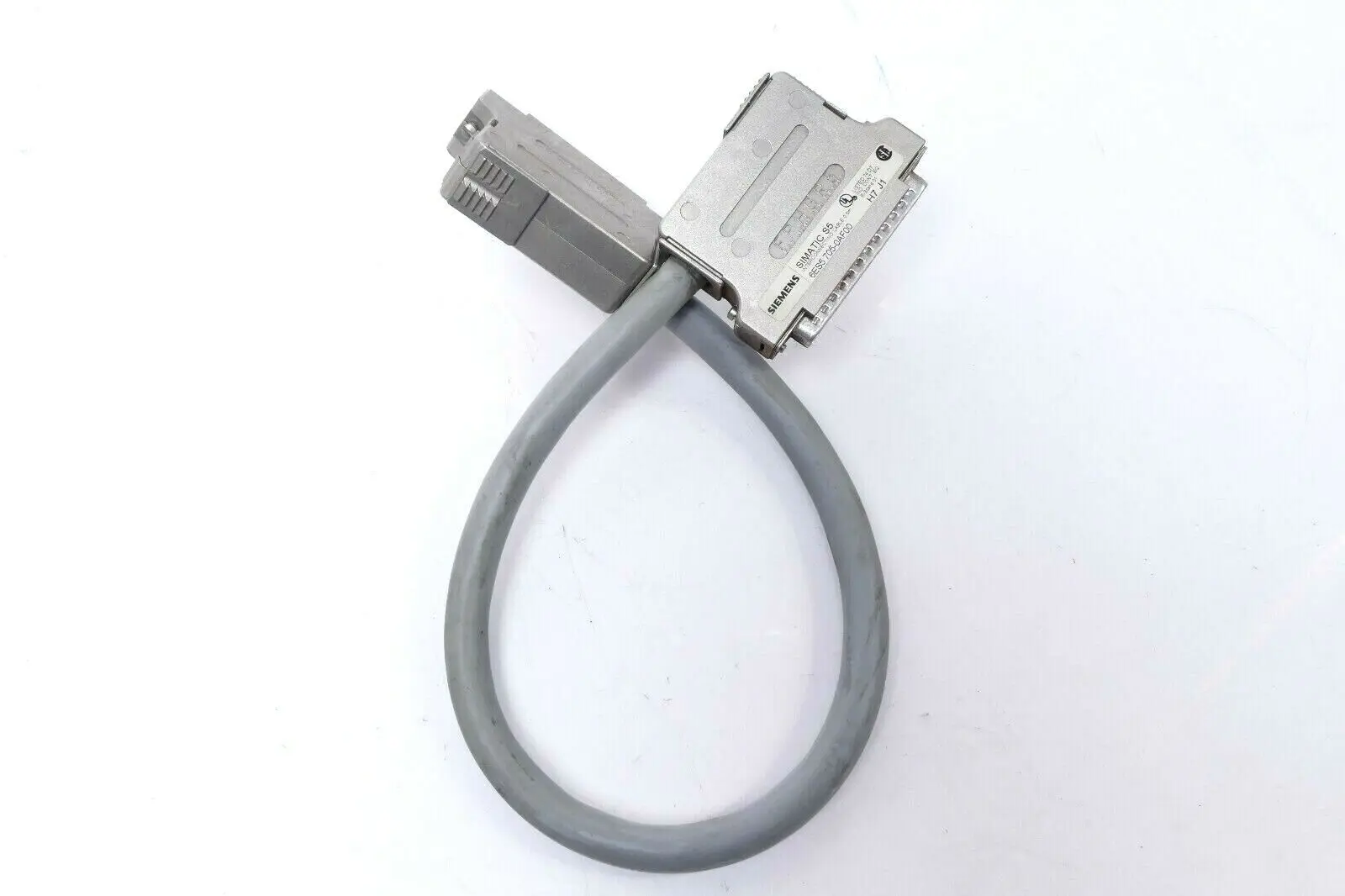 Produktfoto 1 von Siemens Simatic S5 Verbindungskabel 0,5m | 6ES5 705-0AF00 | E:01 | 6ES5705-0AF00