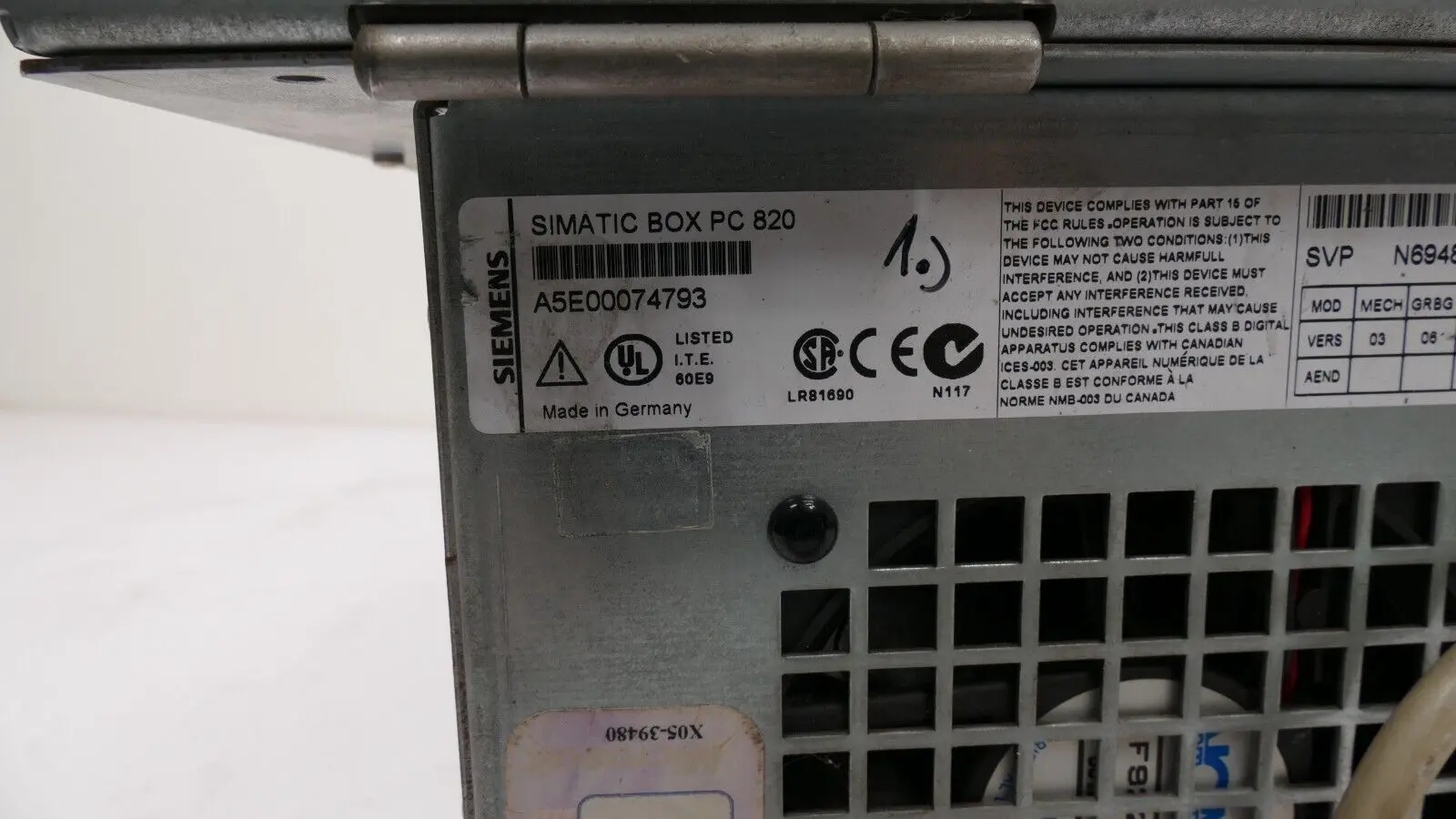 Produktfoto 1 von Siemens SIMATIC SICALIS PMC7 BOX PC 820 | A5E00074793