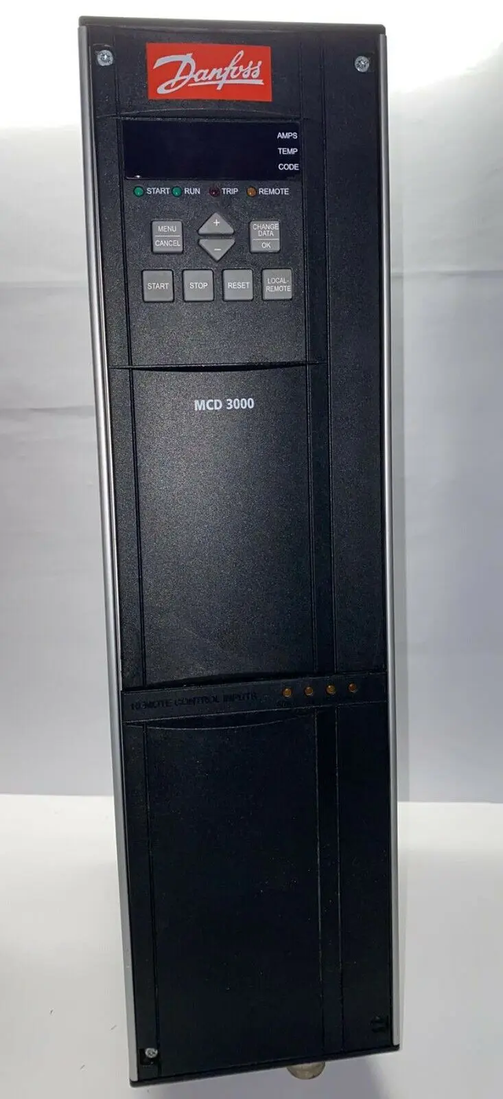 Produktfoto 1 von DANFOSS MCD 3000 Soft Starter MCD3022 MCD3022-T5-B21-CV4 175G5014 25kW