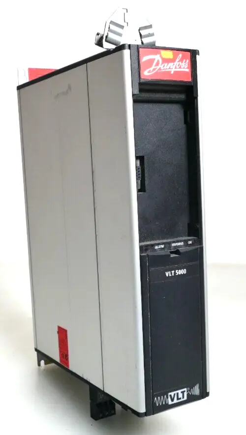 Produktfoto 1 von Danfoss VLT 5000 Frequenzumrichter VLT5004PT5B20STR3DLF10A00C0 | 175Z0551