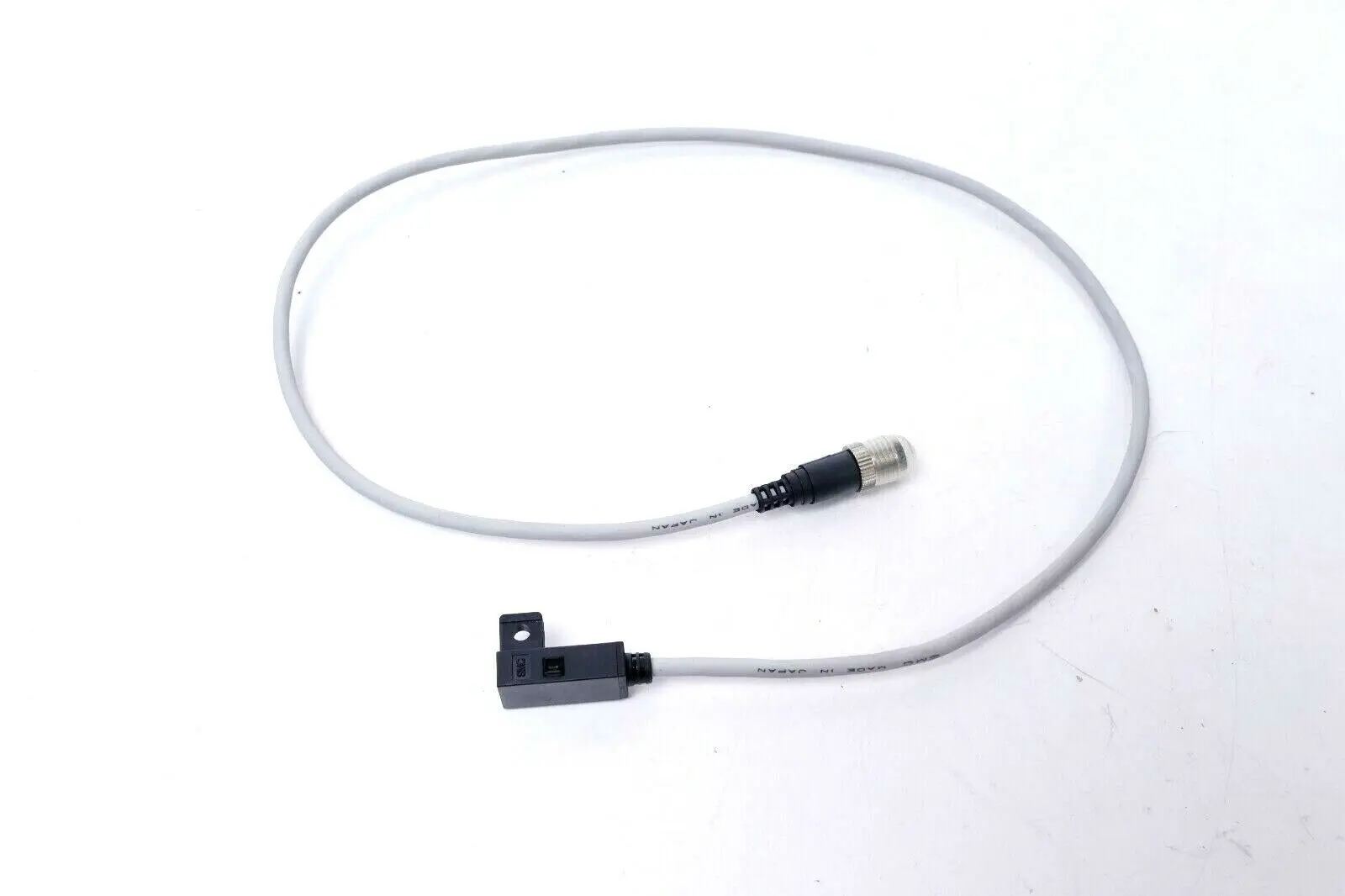 Produktfoto 1 von SMC D-F7PSAPC // AUTO-SWITCH // Connector M8, 3 pin, 0.5m