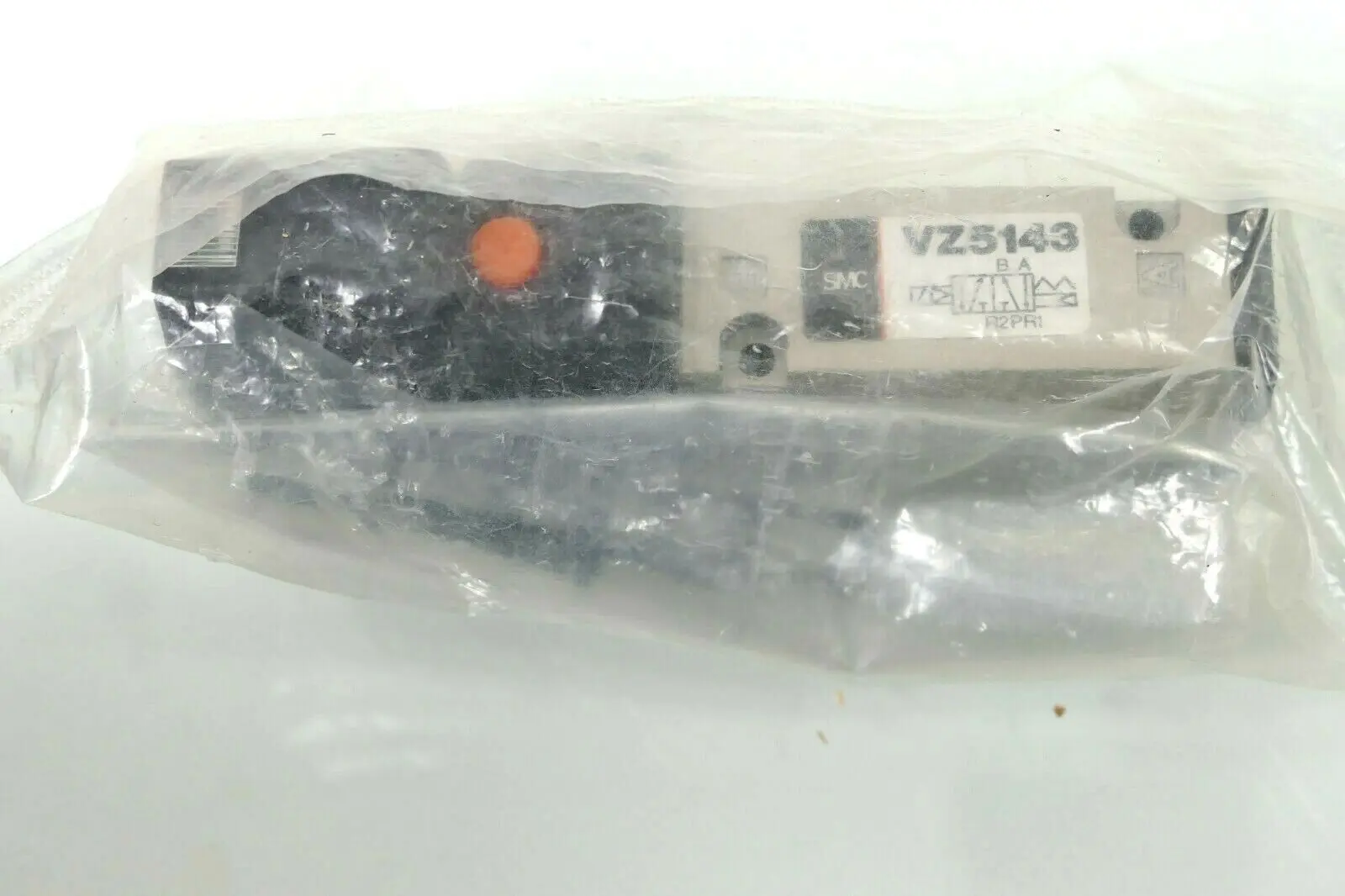 Produktfoto 1 von SMC Pneumatikventil VZ5143 Wegeventil Magnetic Supply Press Valve 24V DC