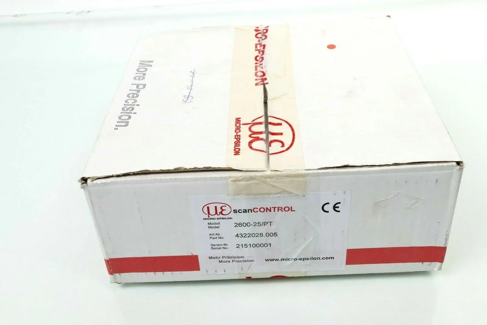 Micro-Epsilon scanCONTROL 2600-25/PT 2D /3D Profil Sensor / Laser-Wegmesssystem