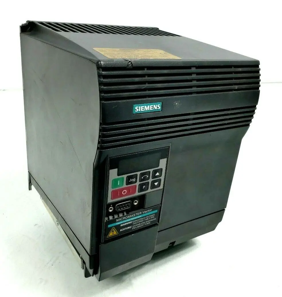 Produktfoto 1 von Siemens MICROMASTER Vector 6SE3 221-5DC40 | I: B.9 | 6SE3221-5DC40