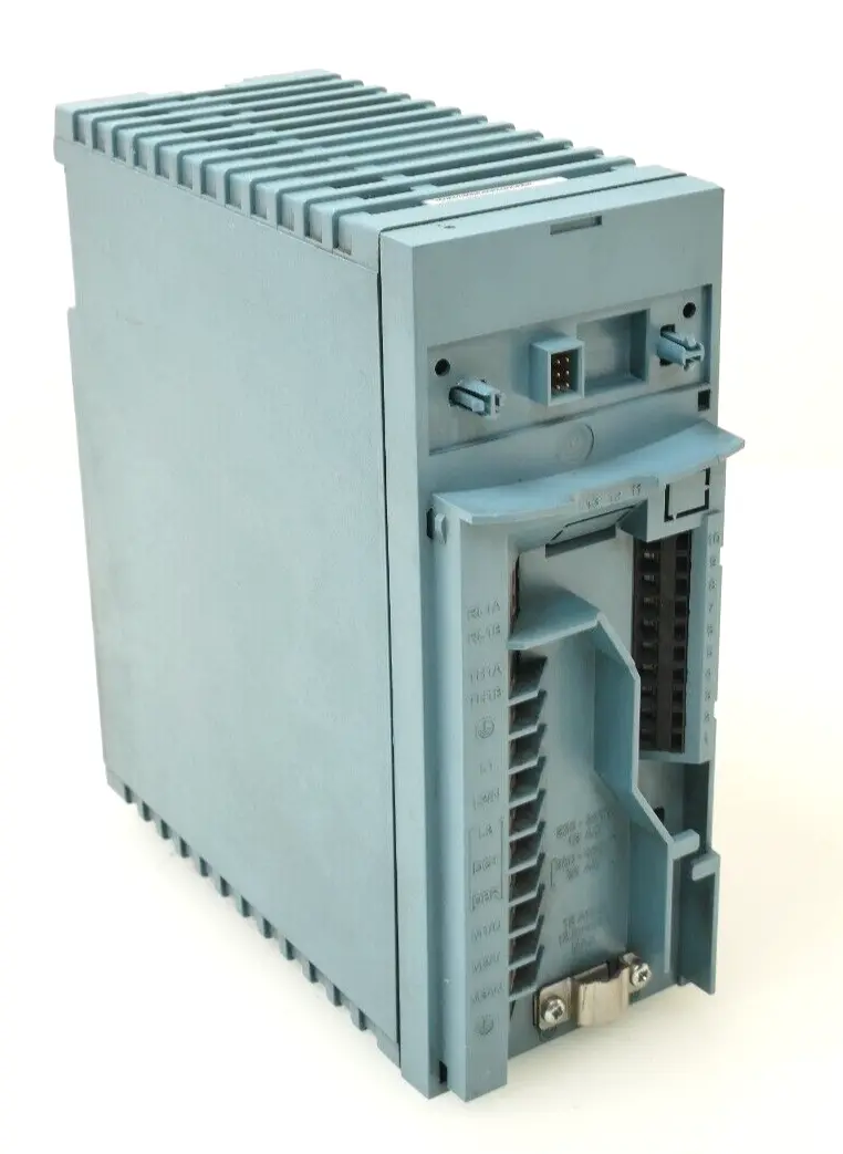 SSD Drives 650 Series Umrichter | 650/007/400/F/00/DISP/GR/0/0