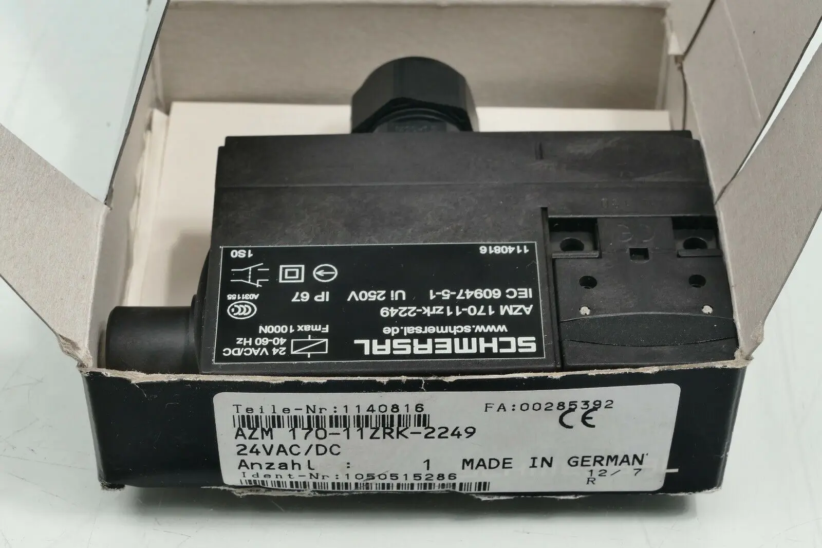 Produktfoto 1 von Schmersal AZM 170 Magnet-Verriegelungsschalter AZM 170-11ZRK-2249 | 1140816