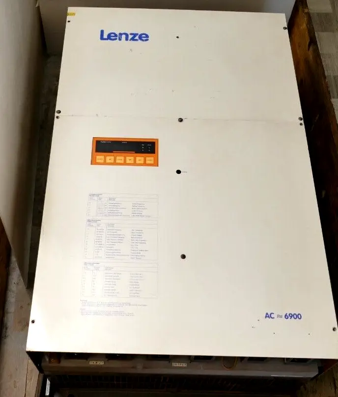Produktfoto 1 von Lenze AC6900 Frequenzumrichter 6915 E.1A | 342803