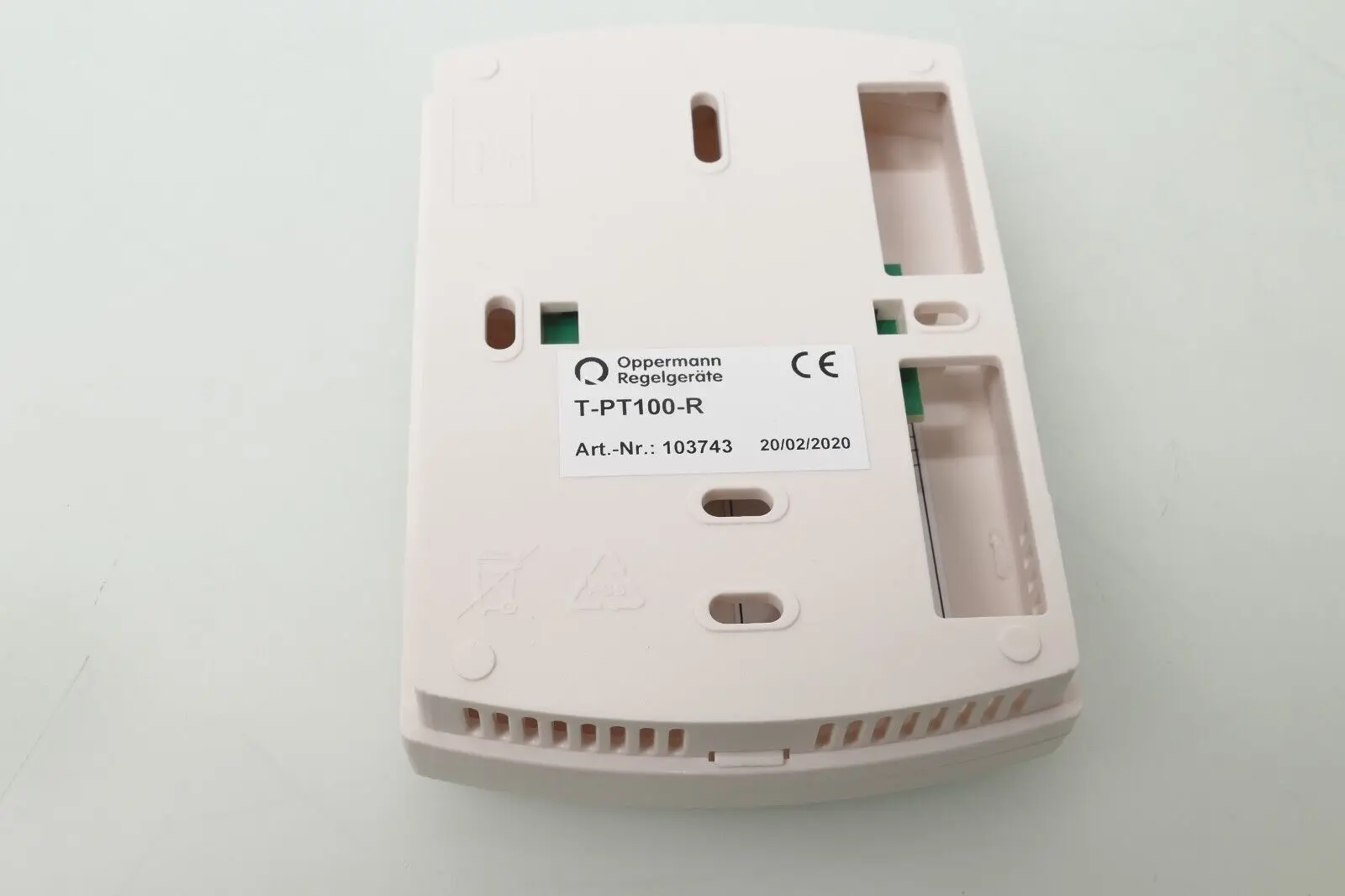 Produktfoto 1 von Oppermann Regelgeräte 103743 Raumtemperatur-Fühler T-PT100-R
