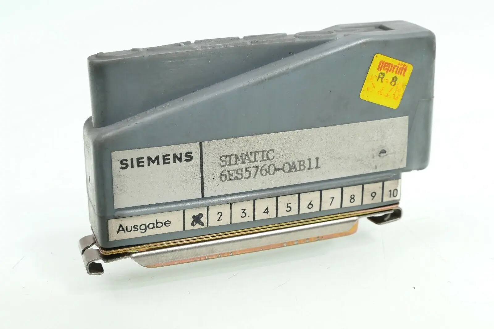 Produktfoto 1 von Siemens Simatic S5 Stecker 6ES5 760-0AB11 | E:01 | 6ES5760-0AB11