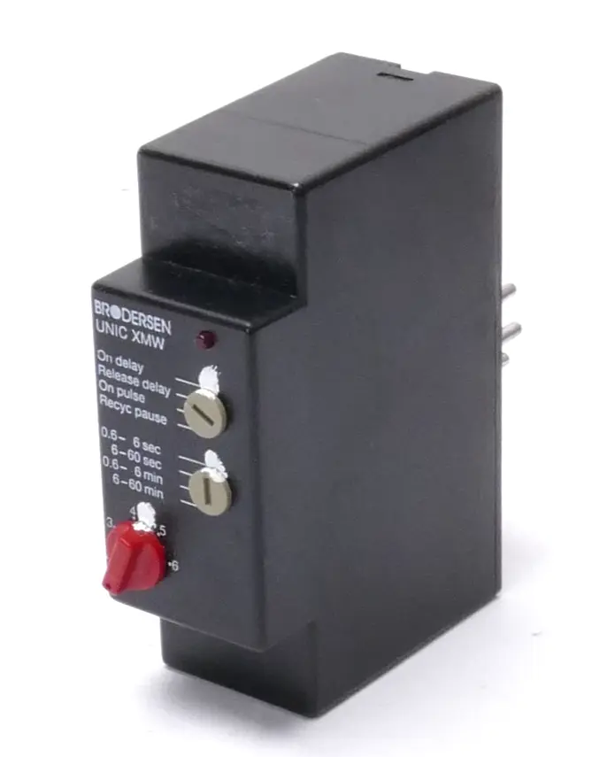 Produktfoto 1 von Brodersen UNIC XMW Zeitrelais 0,6s-60min | XMW-S2