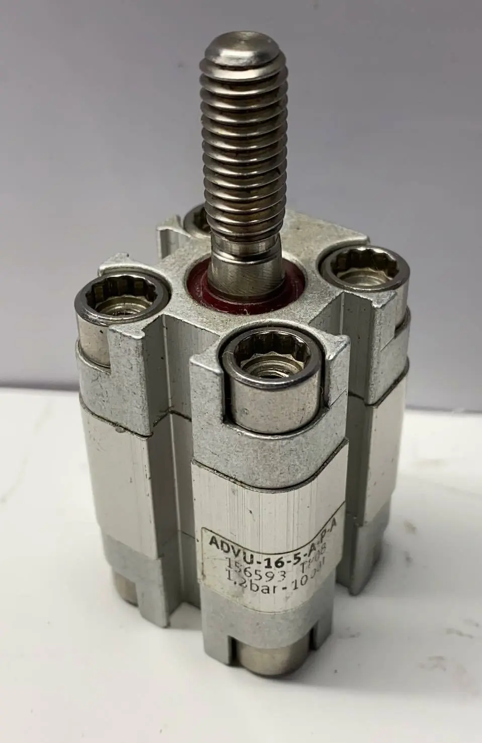 Produktfoto 1 von Festo Kompaktzylinder ADVU-16-5-A-P-A | 156593