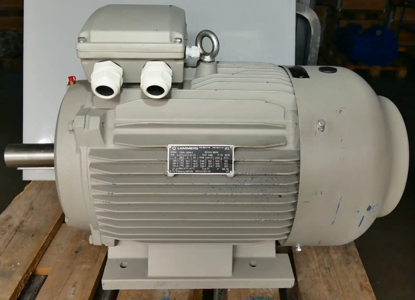 Produktfoto 1 von Lammers Drehstrommotor 25,3kW 1770rpm Welle 48mm | 15BA 180M-4