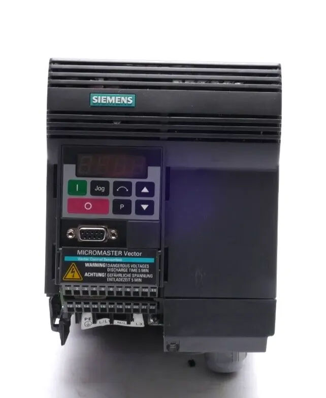 Produktfoto 1 von Siemens MICROMASTER Vector 6SE3 217-3DB50 | I:C13 | 6SE3217-3DB50