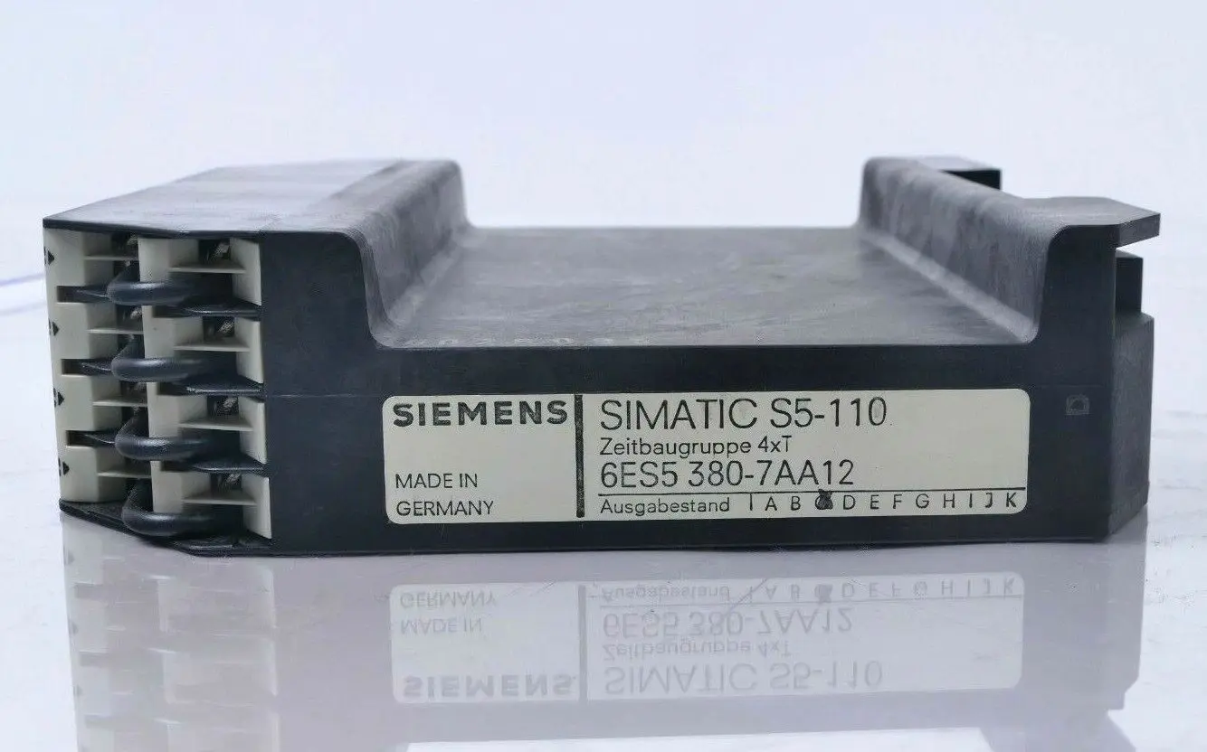 Produktfoto 1 von Siemens Simatic S5-110 | 6ES5 380-7AA12 | E: C | 6ES5380-7AA12