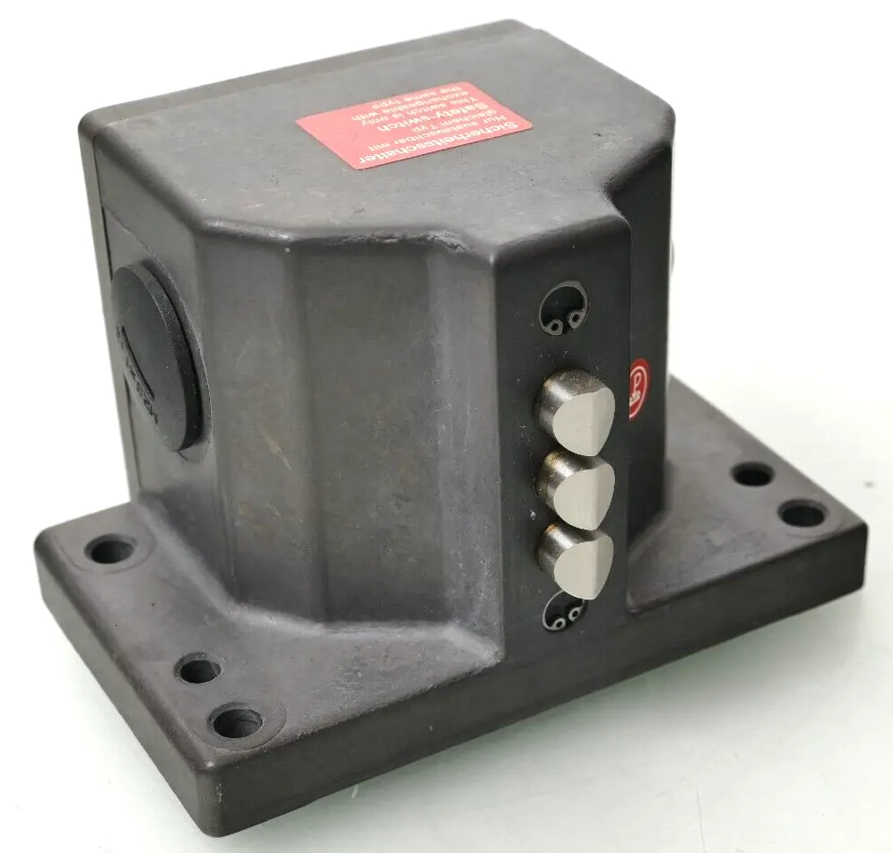 Produktfoto 1 von Euchner Sicherheitsschalter | RGBF 03 D12-MC1428