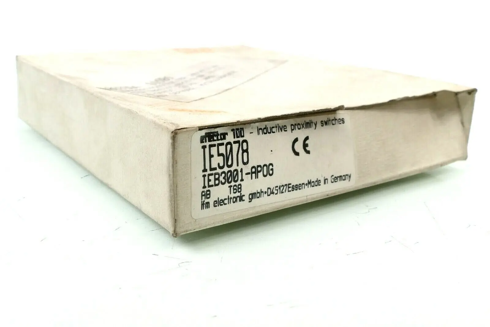 Produktfoto 1 von Ifm efector100 Induktiver Sensor IEB3001-APOG | IE5078
