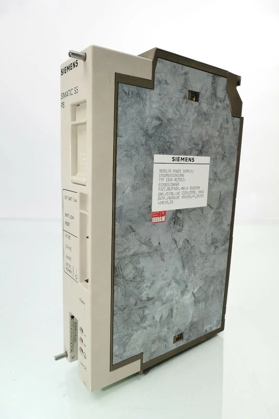 Produktfoto 1 von Siemens SIMATIC S5 Stromversorgung 6ES5 951-7LB13 | E:01 | 6ES5951-7LB13