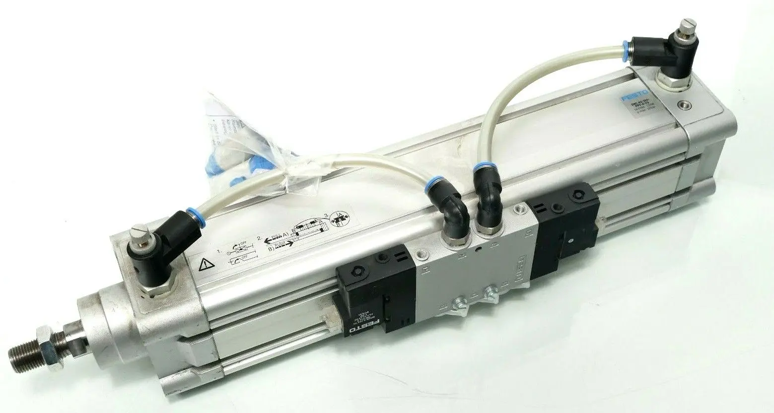 Produktfoto 1 von Festo Normzylinder DNC-63-250-PPV-A-V3 | 163398 + Ventil MSEB-3-24V DC | 389614
