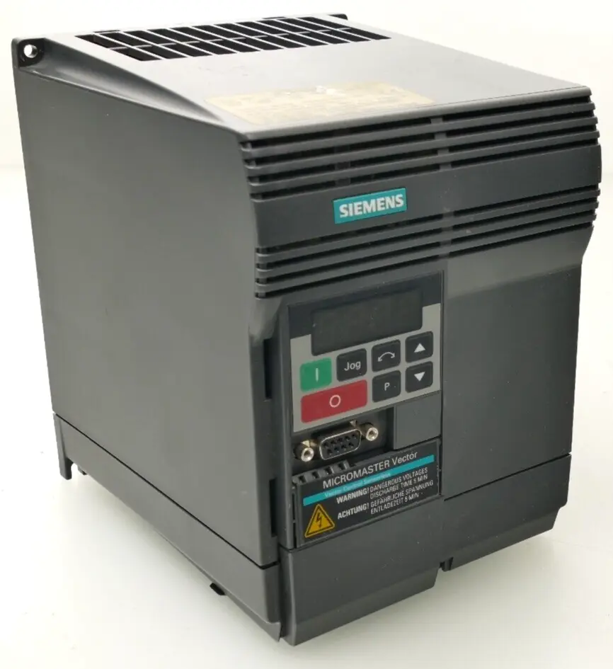 Produktfoto 1 von Siemens MICROMASTER Vector 6SE3 215-2BB40 | I: C.3 | 6SE3215-2BB40