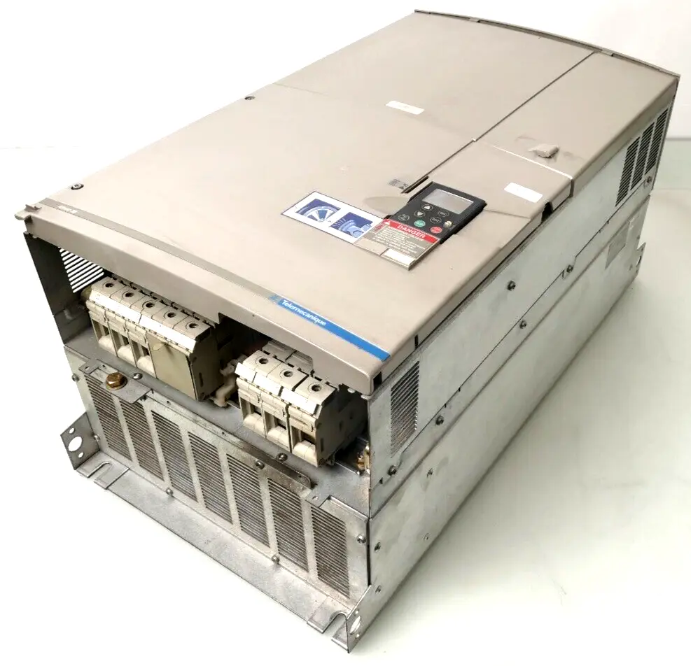 Produktfoto 1 von Telemecanique Schneider Altivar 38 Umrichter 55kW 75HP | ATV38HD64N4