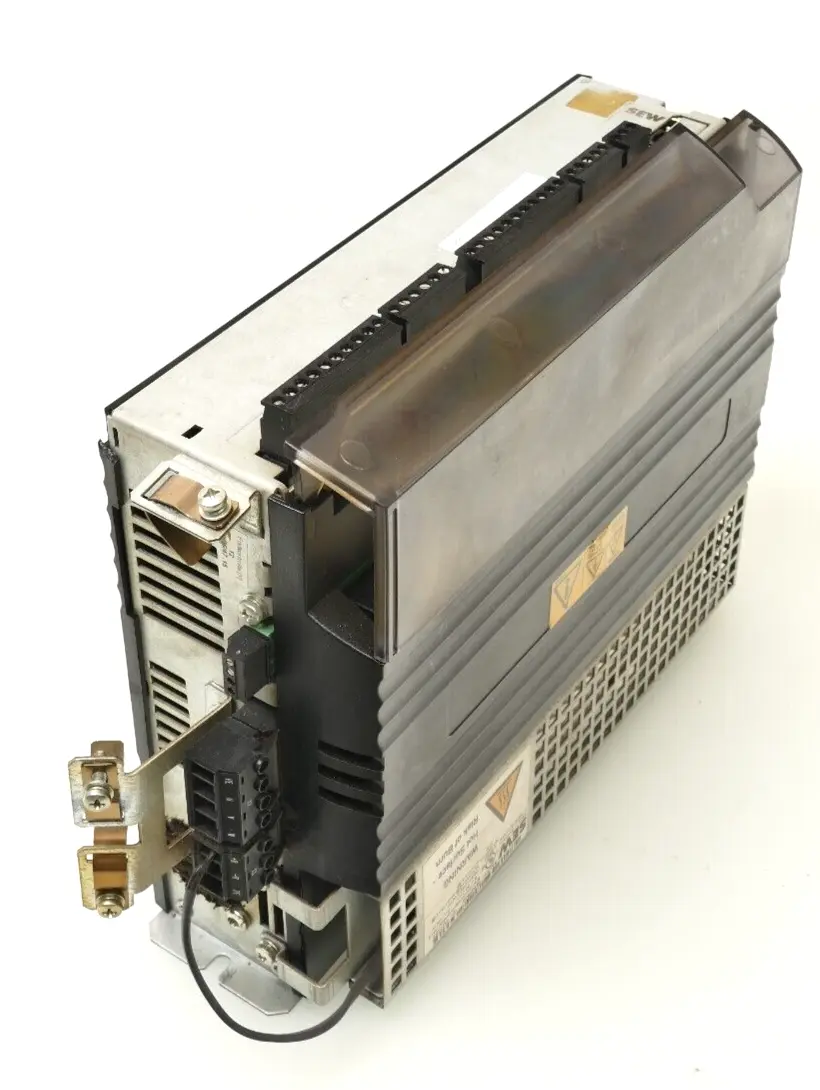 Produktfoto 1 von Sew Eurodrive Umrichter MDX61B0014-5A3-4-0T/DEH11B/DFP21B | 08277370