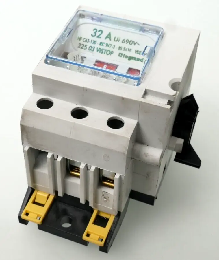 Produktfoto 1 von Legrand 225 03 VISTOP Leitungsschutzschalter 32A Ui 690V~