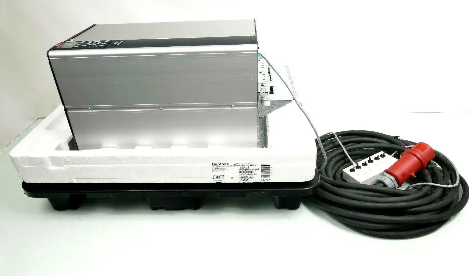 Produktfoto 1 von Danfoss Frequenzumrichter 30kW/40HP | LD-302P30KTAE20H1BGXXXXS018XAXBXC4X16DX