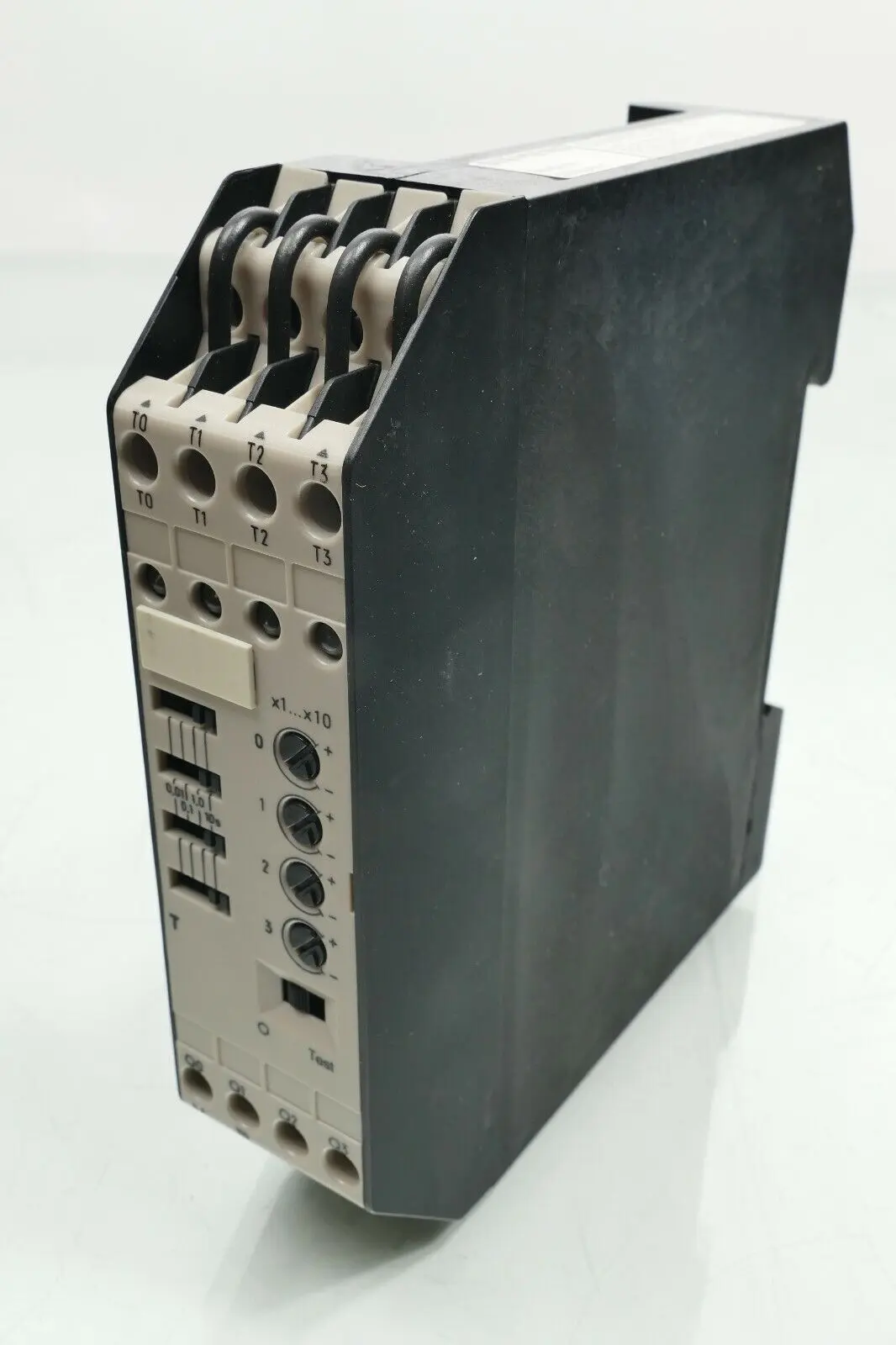 Produktfoto 1 von Siemens SIMATIC S5-110 Zeitbaugruppe 4xT 6ES5 380-7AA12 | E:C | 6ES5380-7AA12