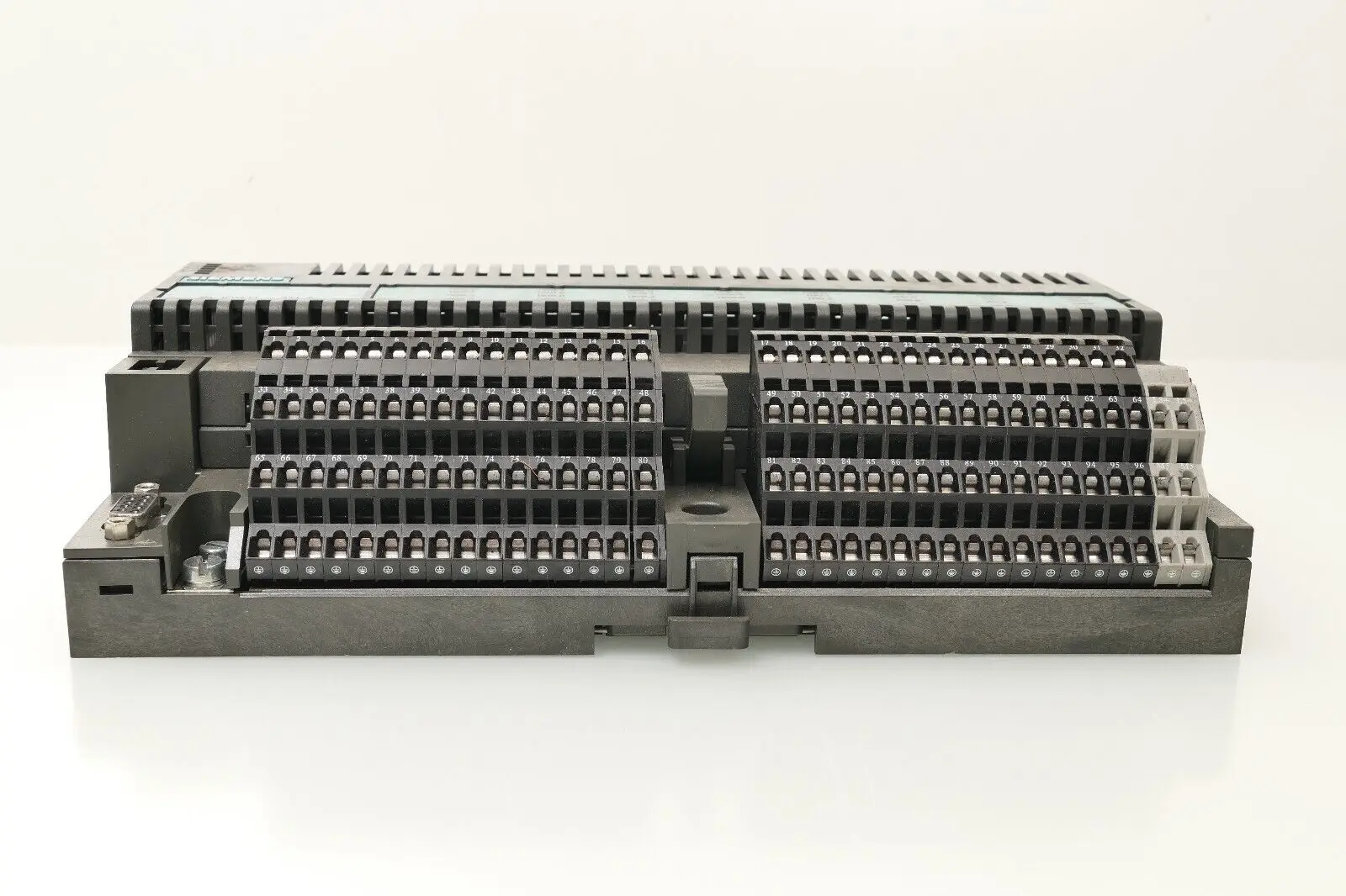 Produktfoto 1 von Siemens SIMATIC 6ES7 131-0BL00-0XB0 | E:05 + E:03 | 6ES7 193-0CB40-0XA0