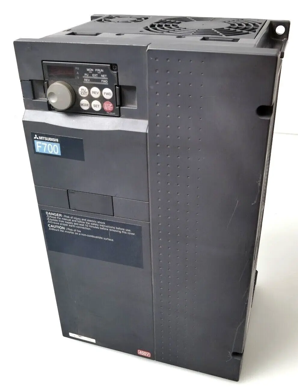 Produktfoto 1 von Mitsubishi F700 Frequenzumrichter FR-F740-00620-EC