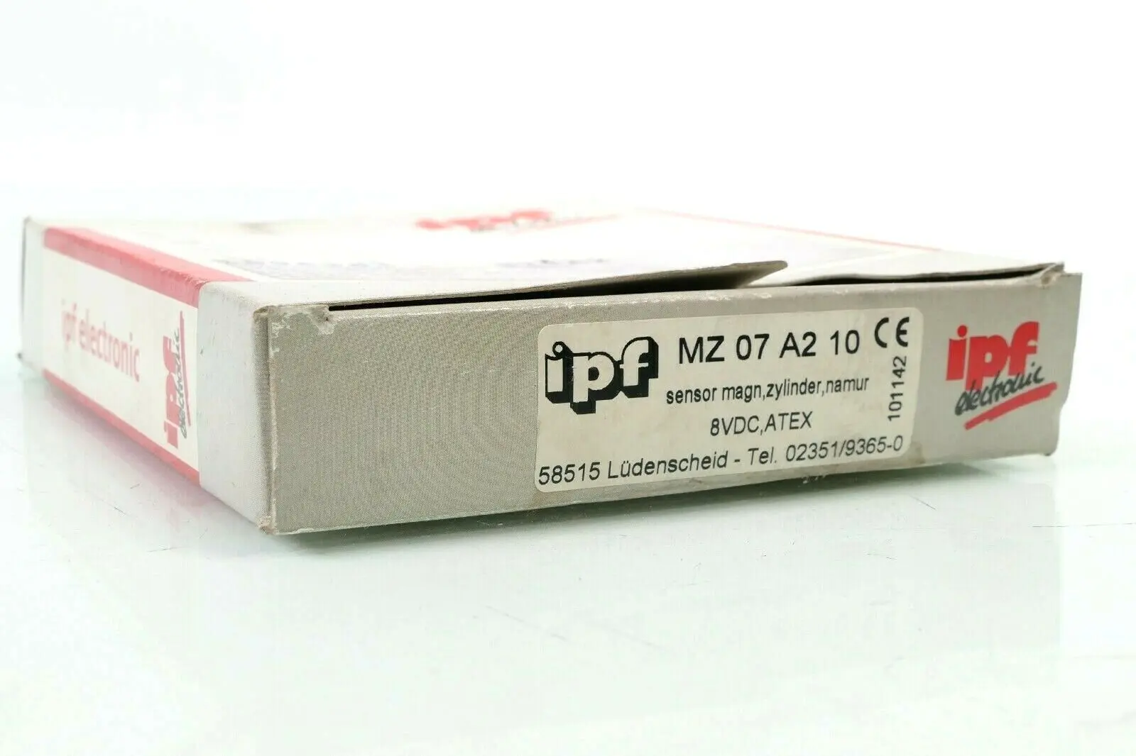 Produktfoto 1 von IPF MZ07A210 // MZ 07 A2 10 sensor magn. zylinder namur 5x6x32 8V DC  2m Kabel