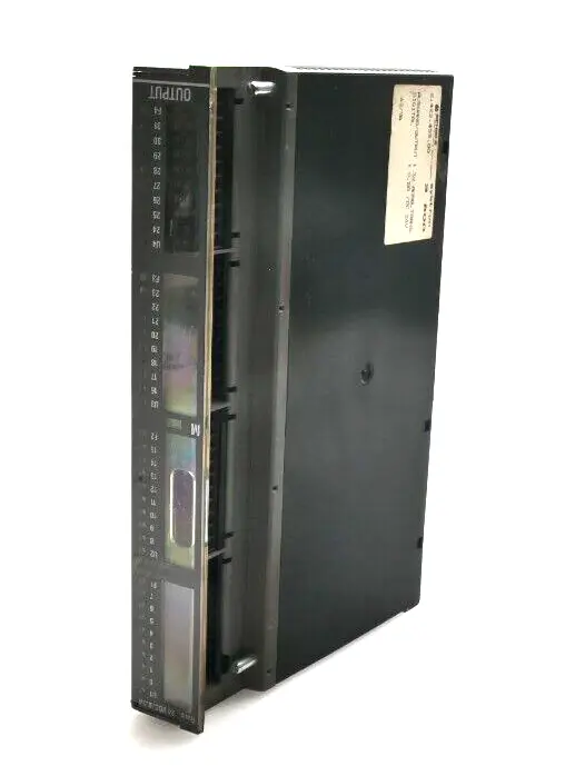 Produktfoto 1 von Schiele Entrelec Systron S800 Output Module 32 Ausg. 0.5A 24VDC | 2.422.455.00