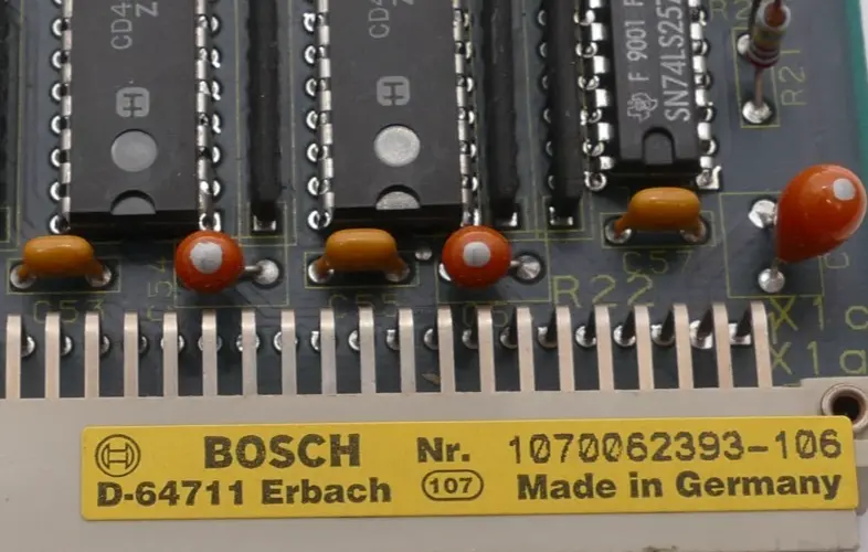 Produktfoto 1 von Bosch ZE 613 Zentraleinheit 1070062393 | 1070062393-106