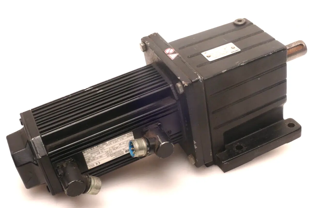 Produktfoto 1 von Lenze 3~Servomotor inkl. Getriebe GST05-2S VBR 056C12 002 A | MDSKSBS056-23