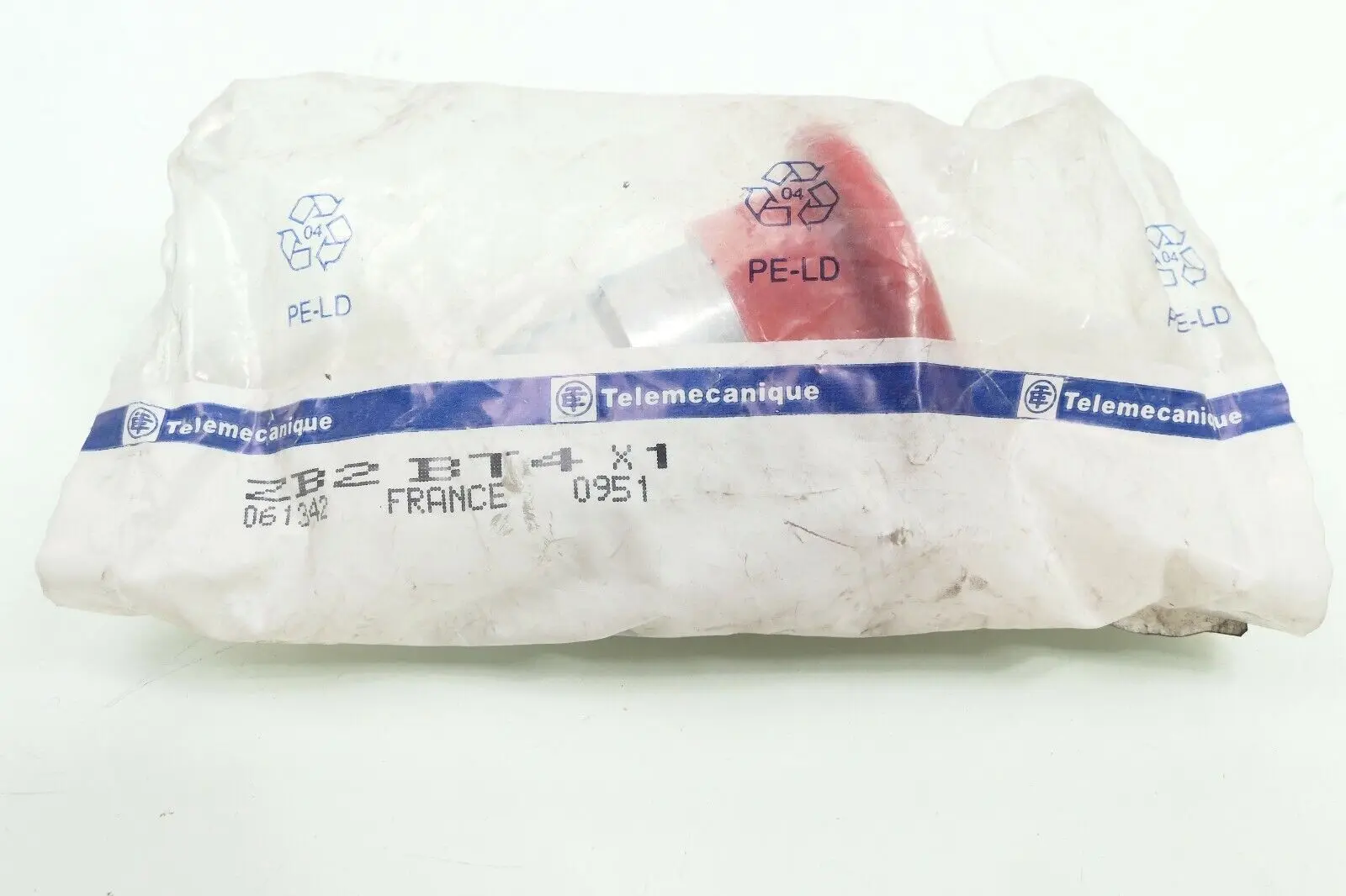 Produktfoto 1 von Telemecanique Pilzkopf Drucktaste rot ZB2BT4 | 061342