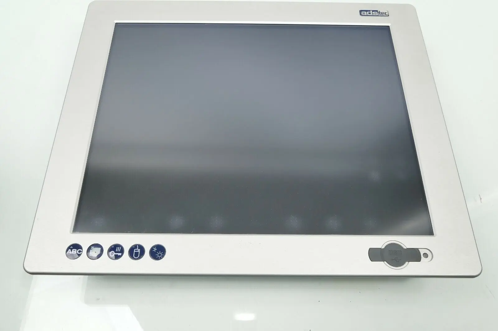 adstec DVG-OTC5017 015-HW AA.00