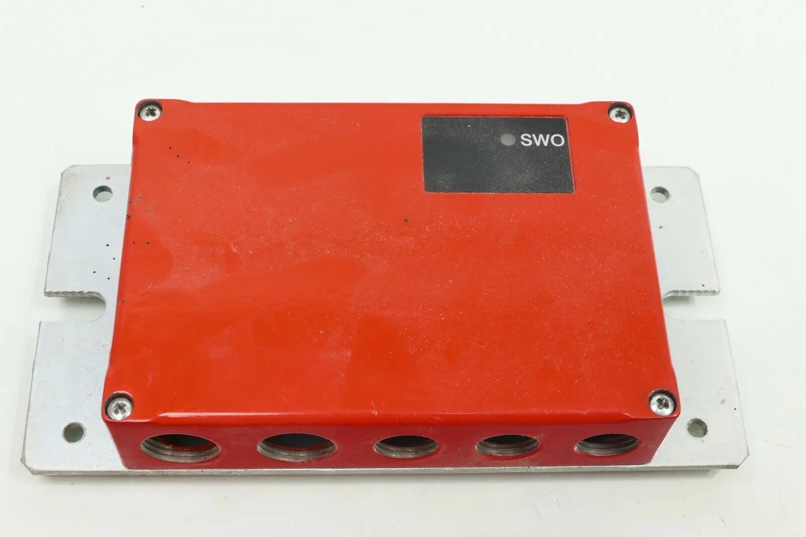 Produktfoto 1 von Leuze Anschlussteil 10-30VDC MA 2 | 50031256
