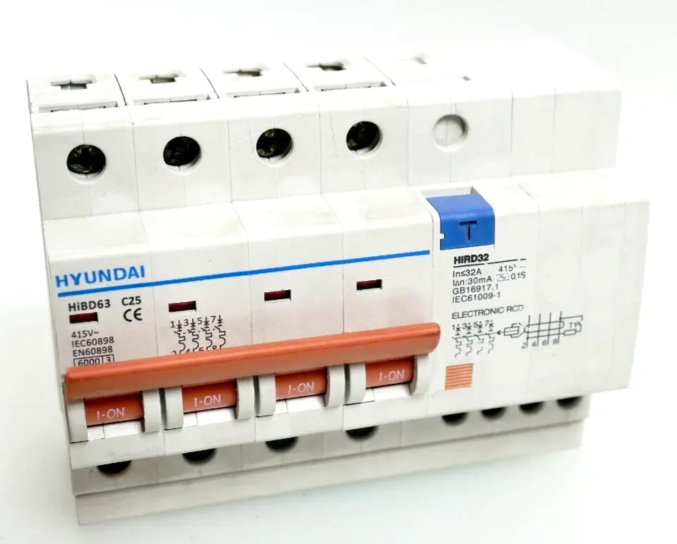 Produktfoto 1 von Hyundai HiBD63 C25 Circuit Breaker 415V | HiRD32 | 32A
