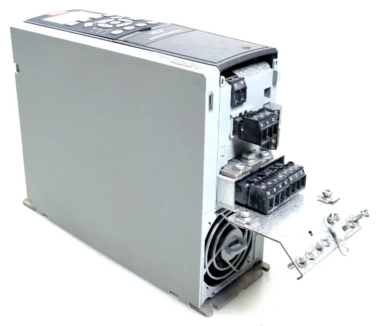 Produktfoto 1 von Danfoss Frequenzumrichter FC-302P4K0T5E20H1BGXXXXSXXXXANBXCXXXXD0 | 131N9237
