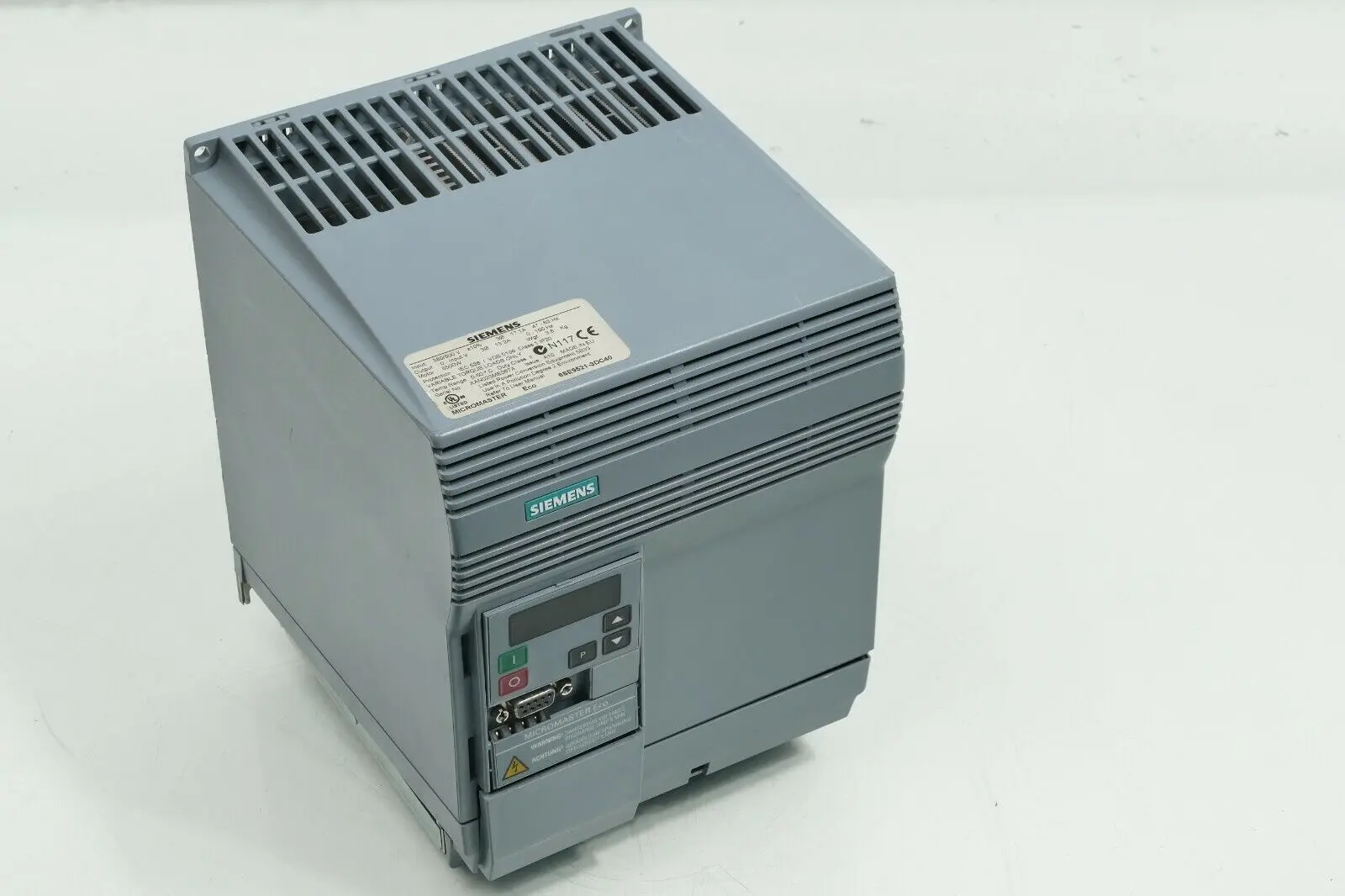 Produktfoto 1 von Siemens MICROMASTER Eco Frequenzumrichter 5,5kW | I: A10 | 6SE9521-3DC40