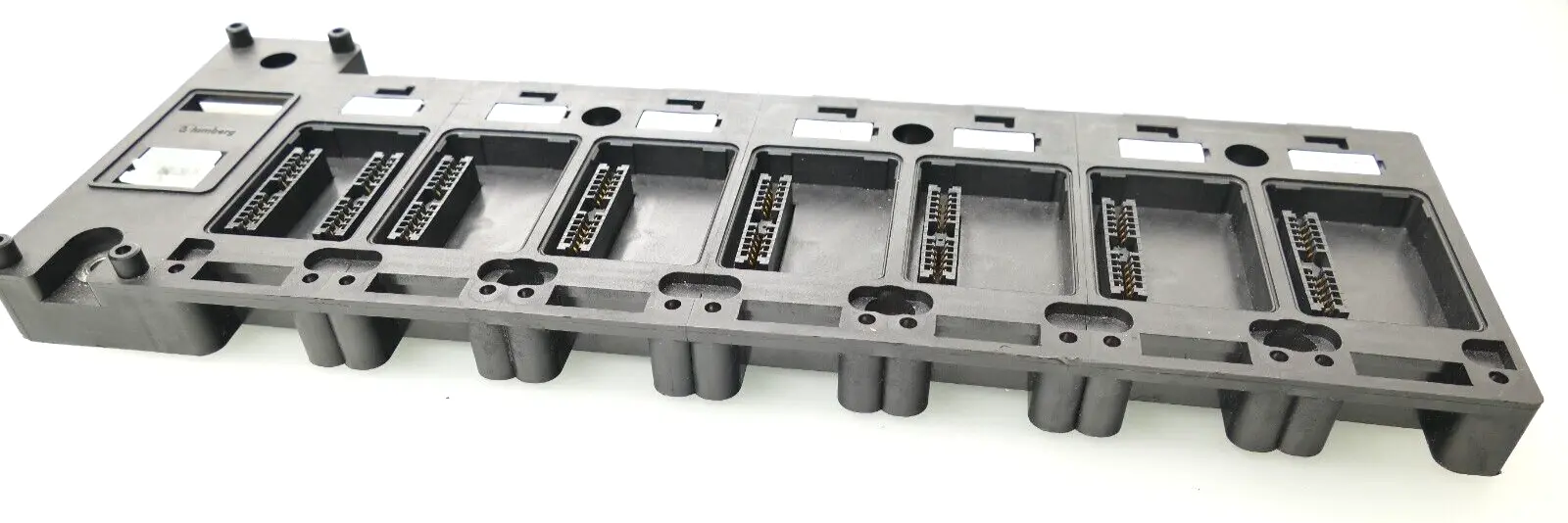 Produktfoto 1 von Lumberg Modulträger Backplane 6-fach 0941 UNC 020 | 0941UNC020